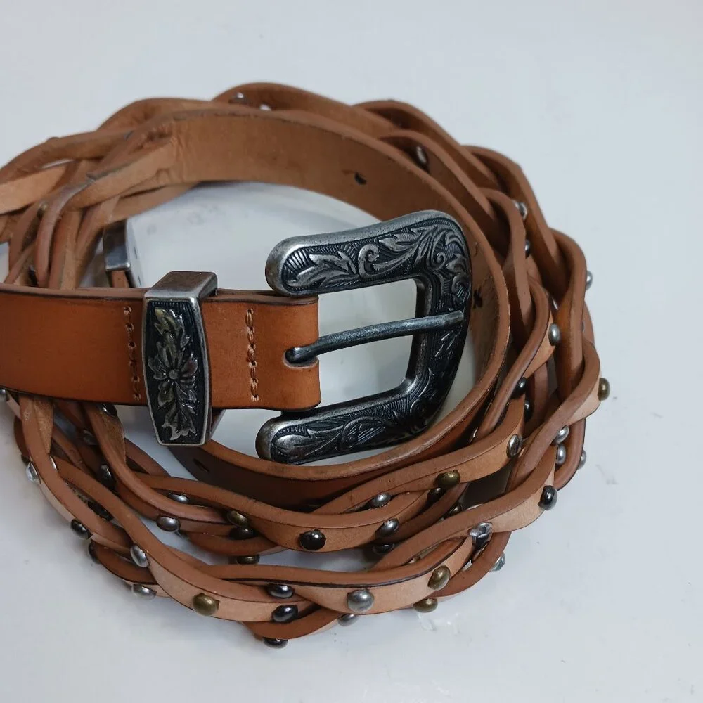 Women's Unbranded Conchos Belt size 2XL